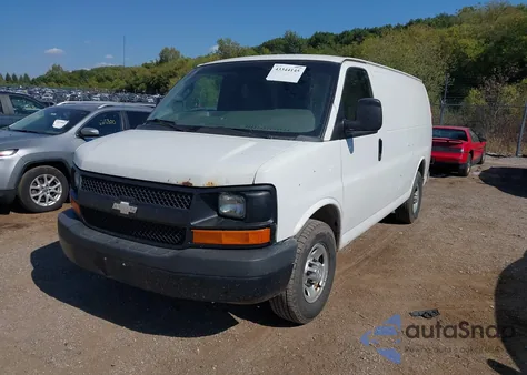 2016 Chevrolet Express 2500 Work Van z USA, uszkodzony, nr VIN 1GCWGAFF7G1116761